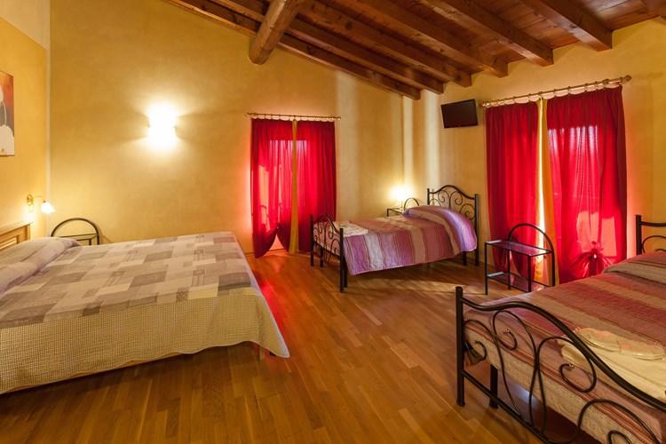 Hotel Alla Corte Dei Bicchi Cavriana Luaran gambar